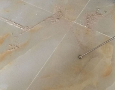 丹寨瓷砖空鼓维修公司分享粘合剂选择不当在瓷砖铺贴过程中可能导致以下问题